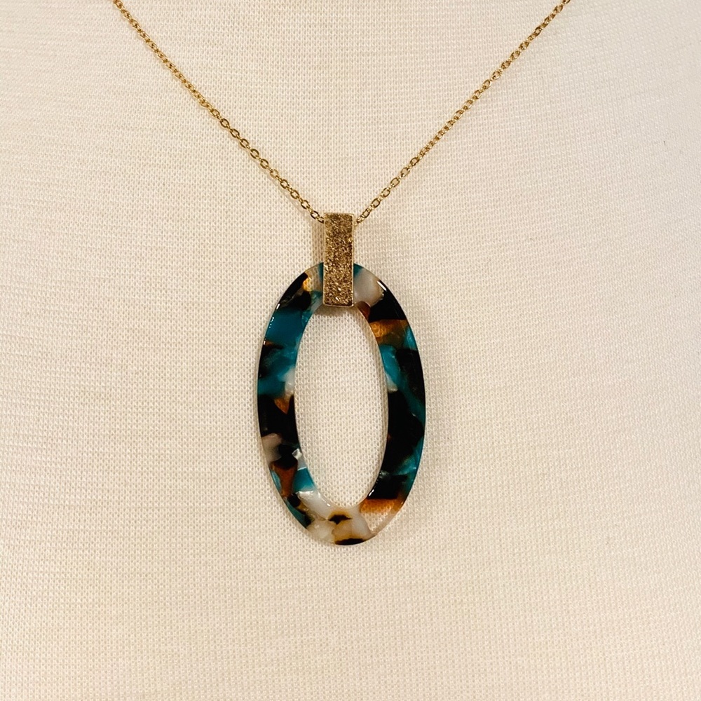 Acetate oval necklace